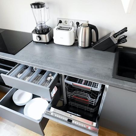 Brand New, Family-Friendly With A Great Location - Moon Apartment Ventspils Esterno foto