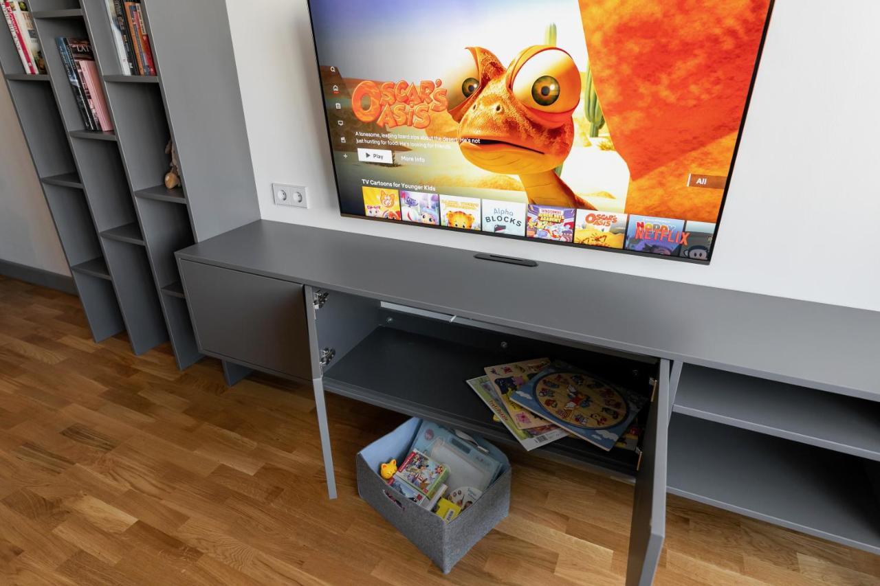 Brand New, Family-Friendly With A Great Location - Moon Apartment Ventspils Esterno foto